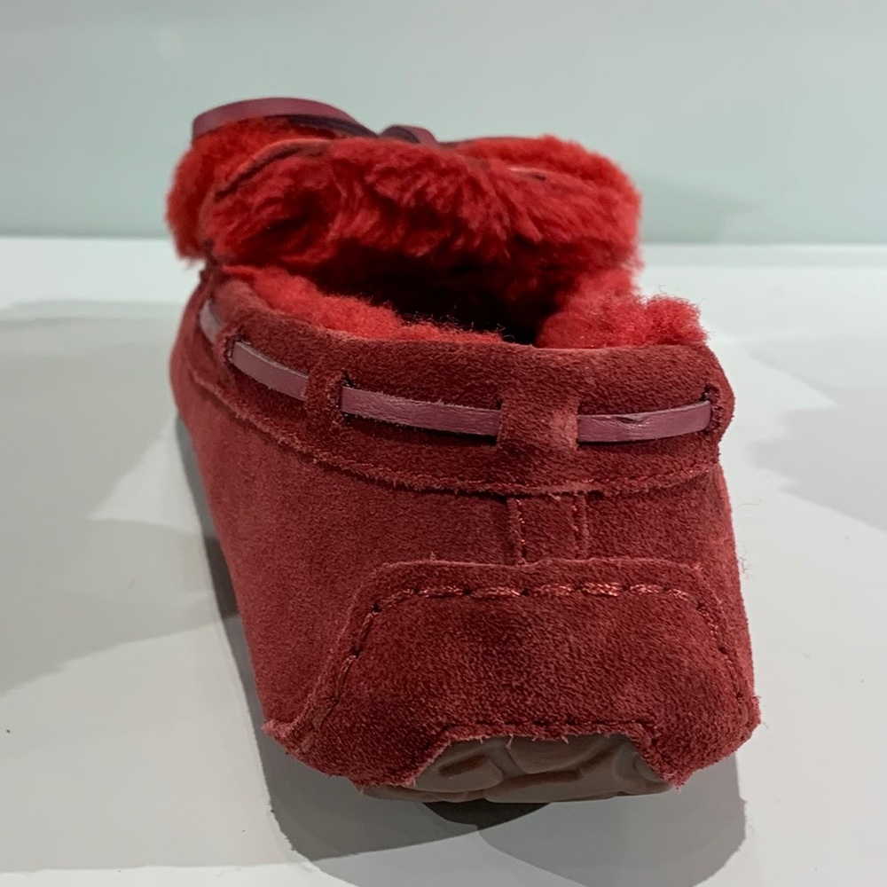 UGG Dakota Double Bow Moccasin - Picture 10 of 12